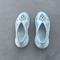 Yeezy Foam Runner