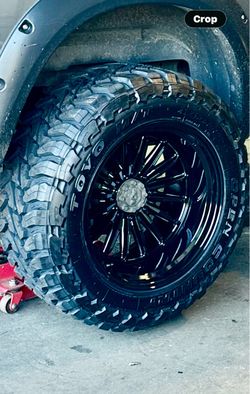 37” Toyo Open Country M/T 12-PLY + Method MR803 22x12 Wheels – 8x6.5