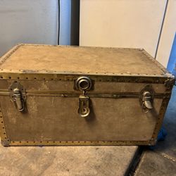 Large Steamer Antique Wardrobe Trunk brown 
