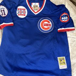 Cubs Greg Maddux 300th Win Jersey. L Or 2X $50 Each 