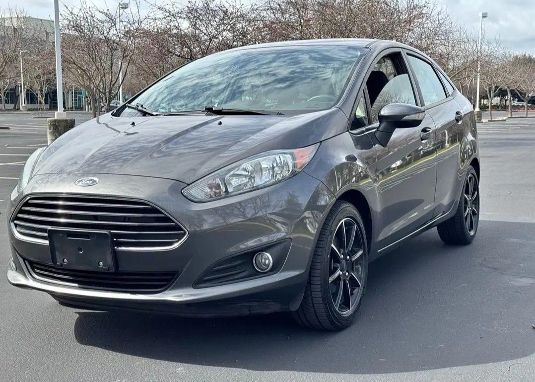 2015 Ford Fiesta