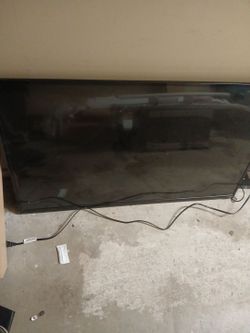 44 in Vizio flat screen TV