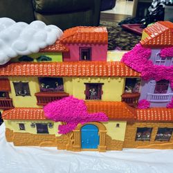 Disney Encanto Magical Madrigal House Playset with Mirabel Doll & 14 Accessor...