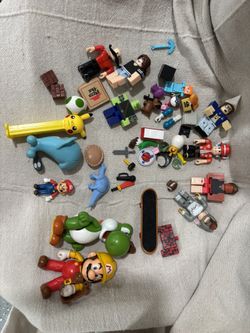 Random Toys, ROBLOX MARIO BROS