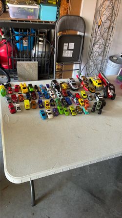 52 small cars hot wheels and others