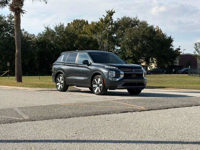 2025 Mitsubishi Outlander