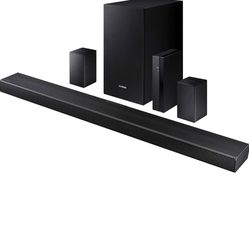 Samsung HW-Q67CT 7.1CH Soundbar with Acoustic Beam and Wireless Rear Kit