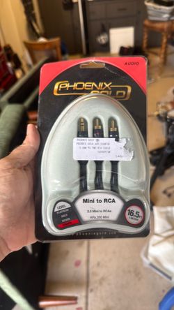 New Phoenix gold audio mini to RCA 16.5 feet