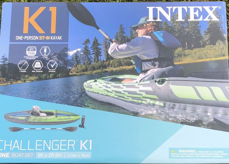 Photo New Intex Challenger Kayak K1 Inflatable Set with Aluminum Oars