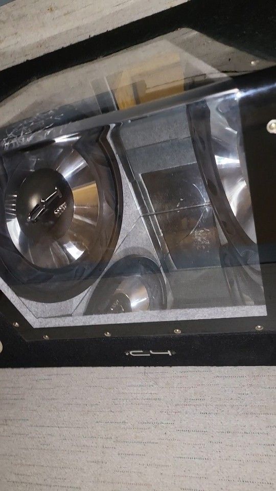 C4 12 Inch Subwoofers In Ported Enclosure $160 Or Best Offer