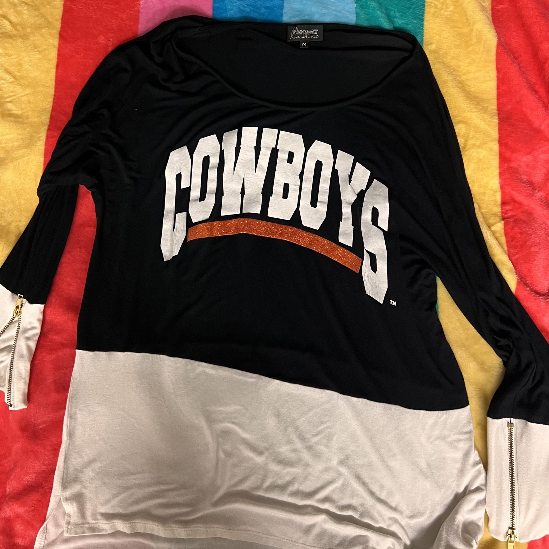 Cowboys Long Sleeve Size Medium Women's Top for Sale in Bokchito, OK -  OfferUp