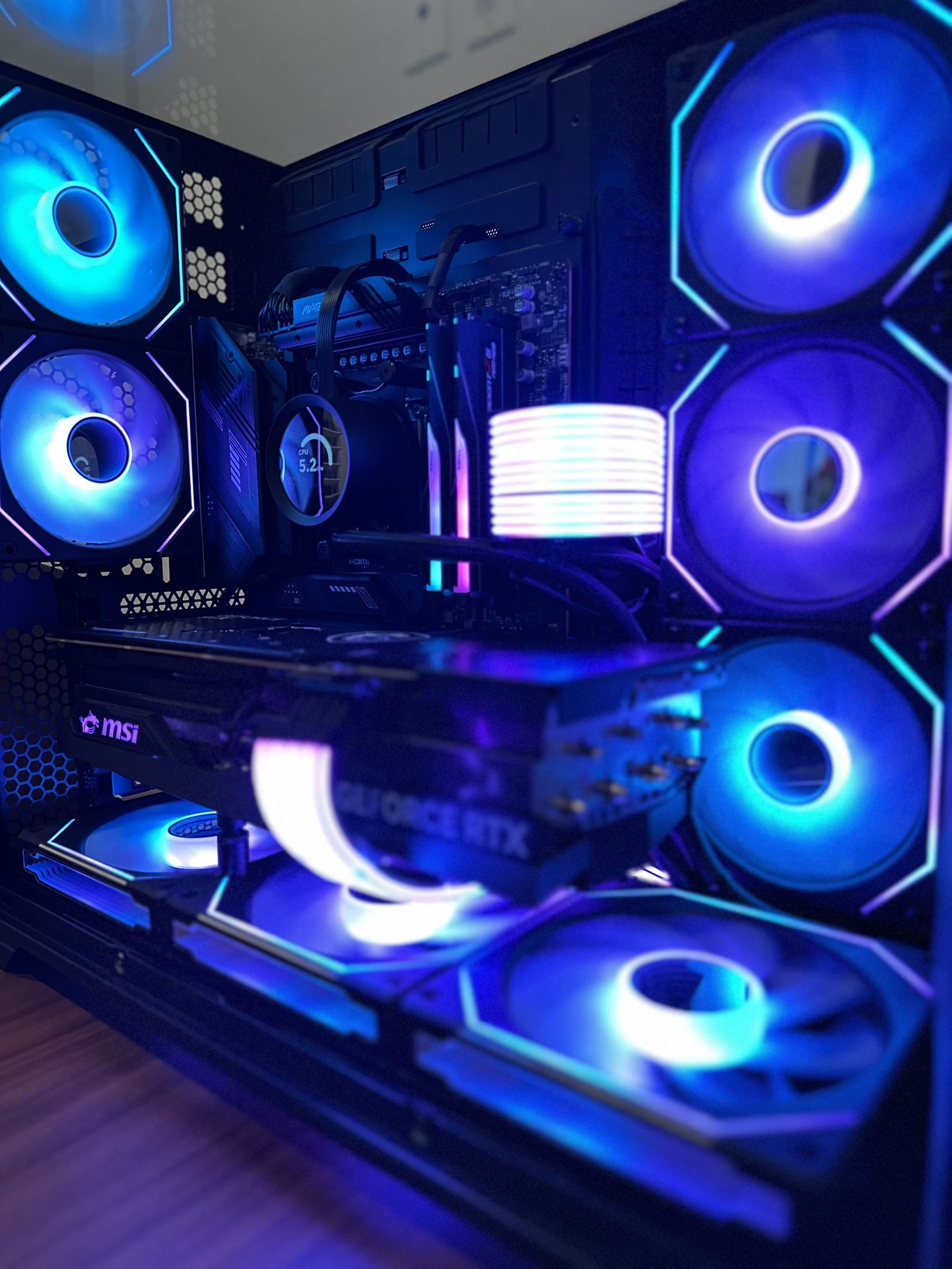 NEW CUSTOM BUILD - High-End Gaming & Productivity PC – AMD 7950X3D RTX 4090 64GB DDR5 - 4TB 5.0 SSD