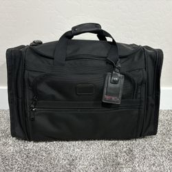 TUMI ‘Alpha’ Black Nylon 2-Wheeled Weekender Carry-On - 2254D3