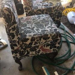 Free Chairs  Good Strong Ones Just Need New Covers 