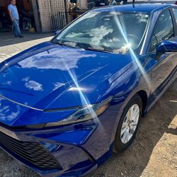 2025 Toyota Camry Hybrid