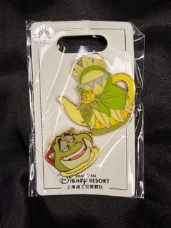 Shanghai Disney Resort Princess and the Frog Tiana and Naveen Pin Set