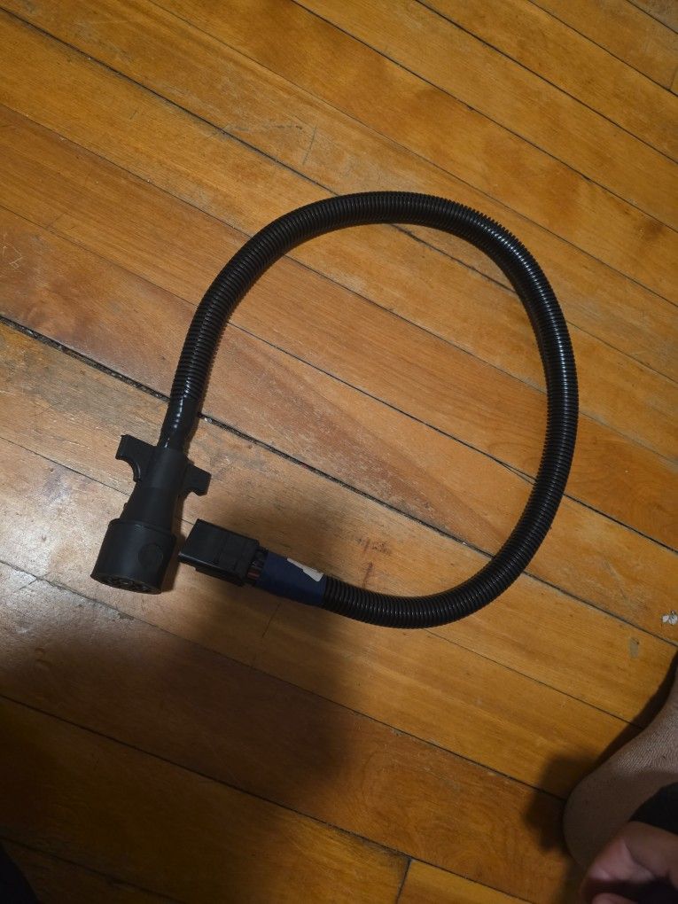 7 Pin To 8 Pin Way Connector