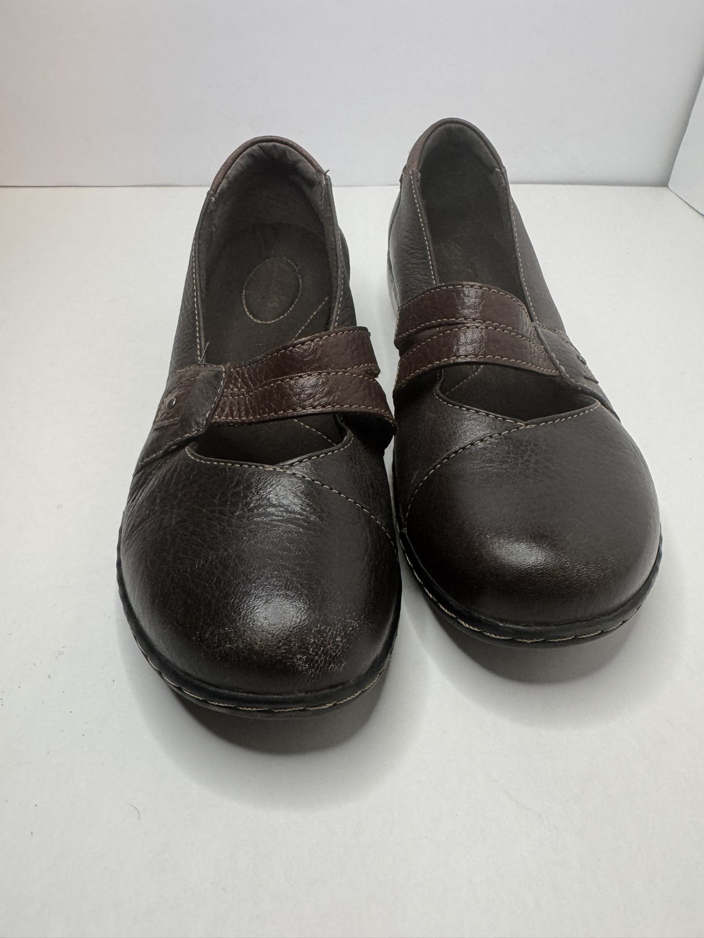 Clarks Brown Leather Mary Jane Shoes Size 8.5M