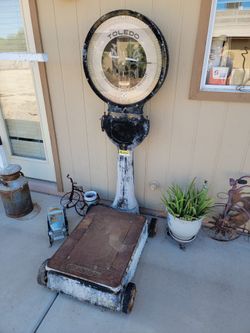 Large Toledo Lollipop Style Vintage Platform Rolling Scale