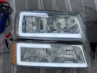 03-06 Chevy Silverado Chrome Amber Reflector LED Strip Headlights Parking Lights