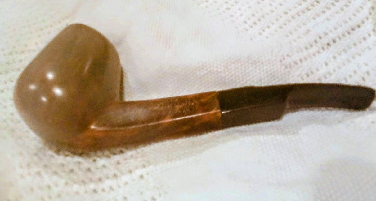 Vintage estate Pipe