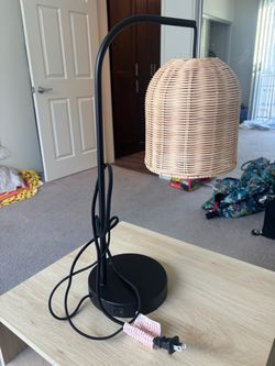 Black Arc Table Lamp with Rattan Shade