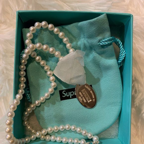 Supreme X Tiffany Co. Pearl Necklace for Sale in Houston, TX - OfferUp