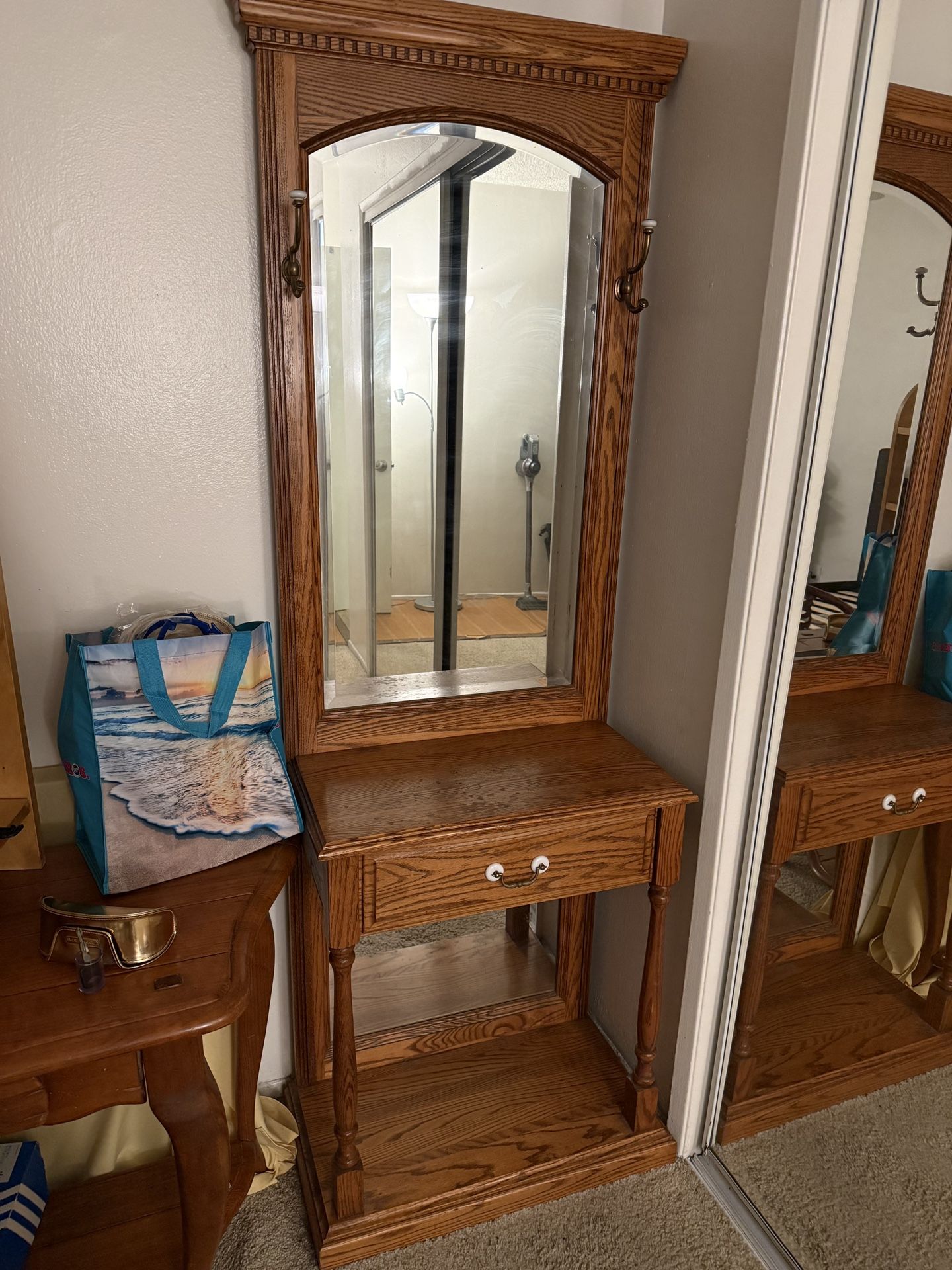 Wood Vanity Table With Mirror 