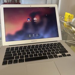 Apple MacBook Air 13”