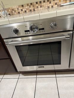 Thermador oven
