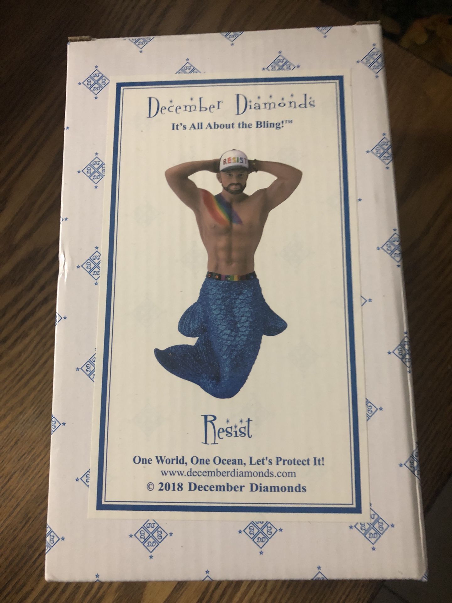 December diamonds resist merman in box