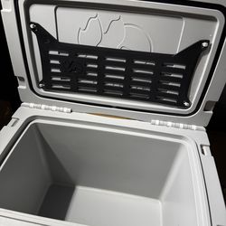 Pelican cooler