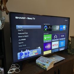 Sharpe 50in smart TV Great Condition With Box 