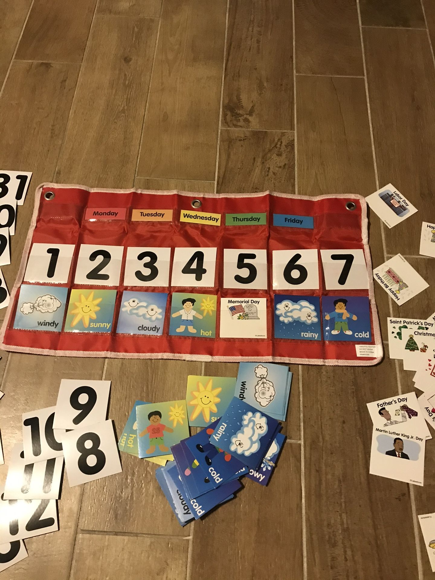 Weekly Calendar With Weather Cards