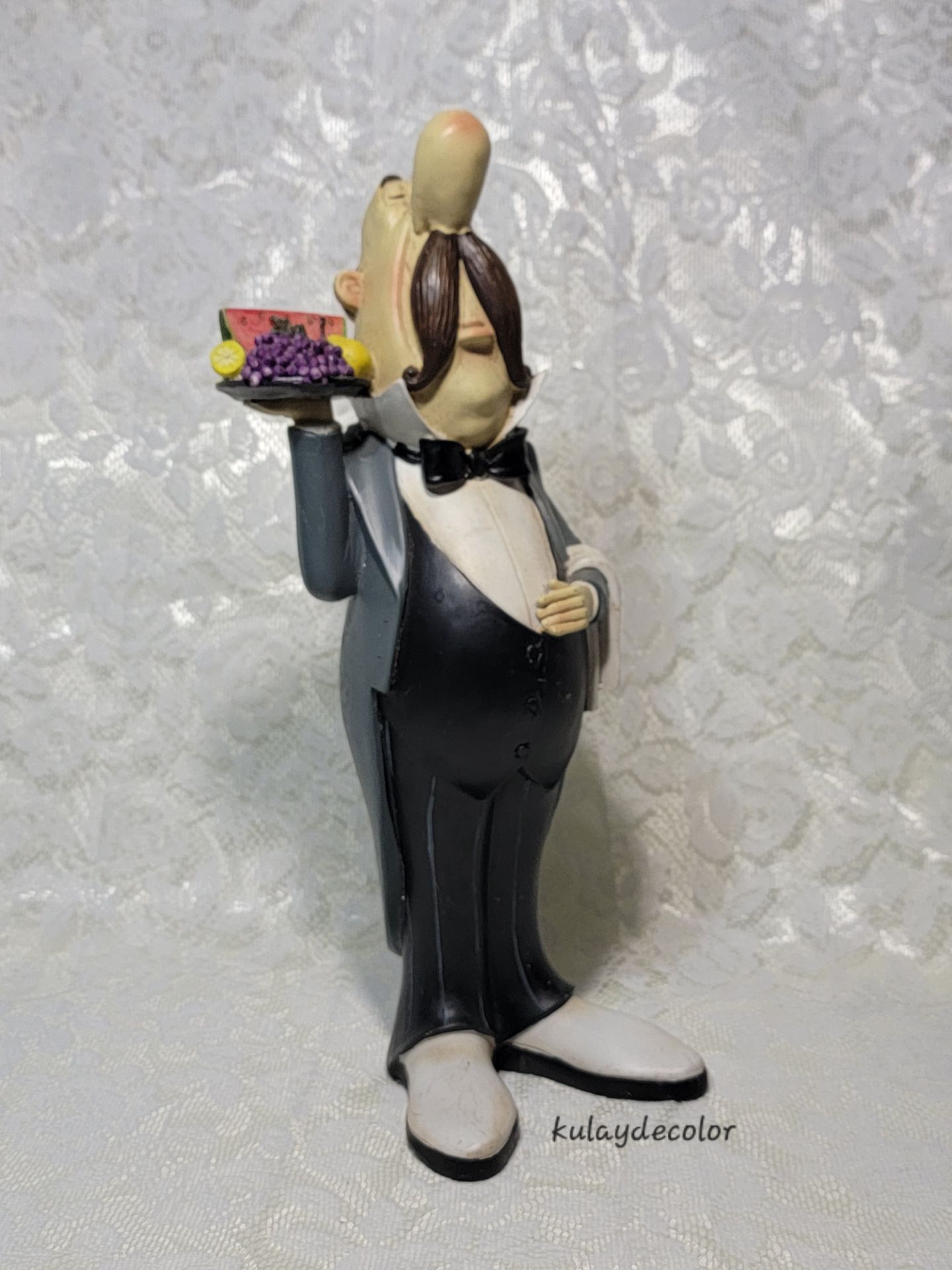 Vintage Resin Butler Figurine Long Nose Fruit Tray Statue 16” Tall Kitchen Decor