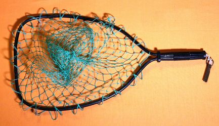 Fishing net with quick release