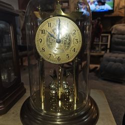 CLOCK Anniversay STYLE.  Glass Dome