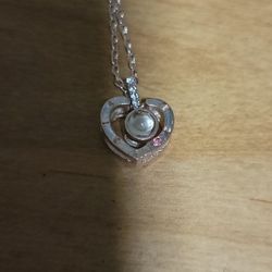 21 Inch Projection Heart Necklace Says i Love You In 100 Different Languages 