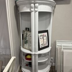 Corner Shelves