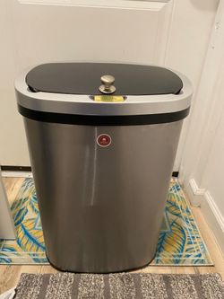 Trash can