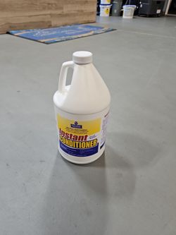 Pool water conditioner
