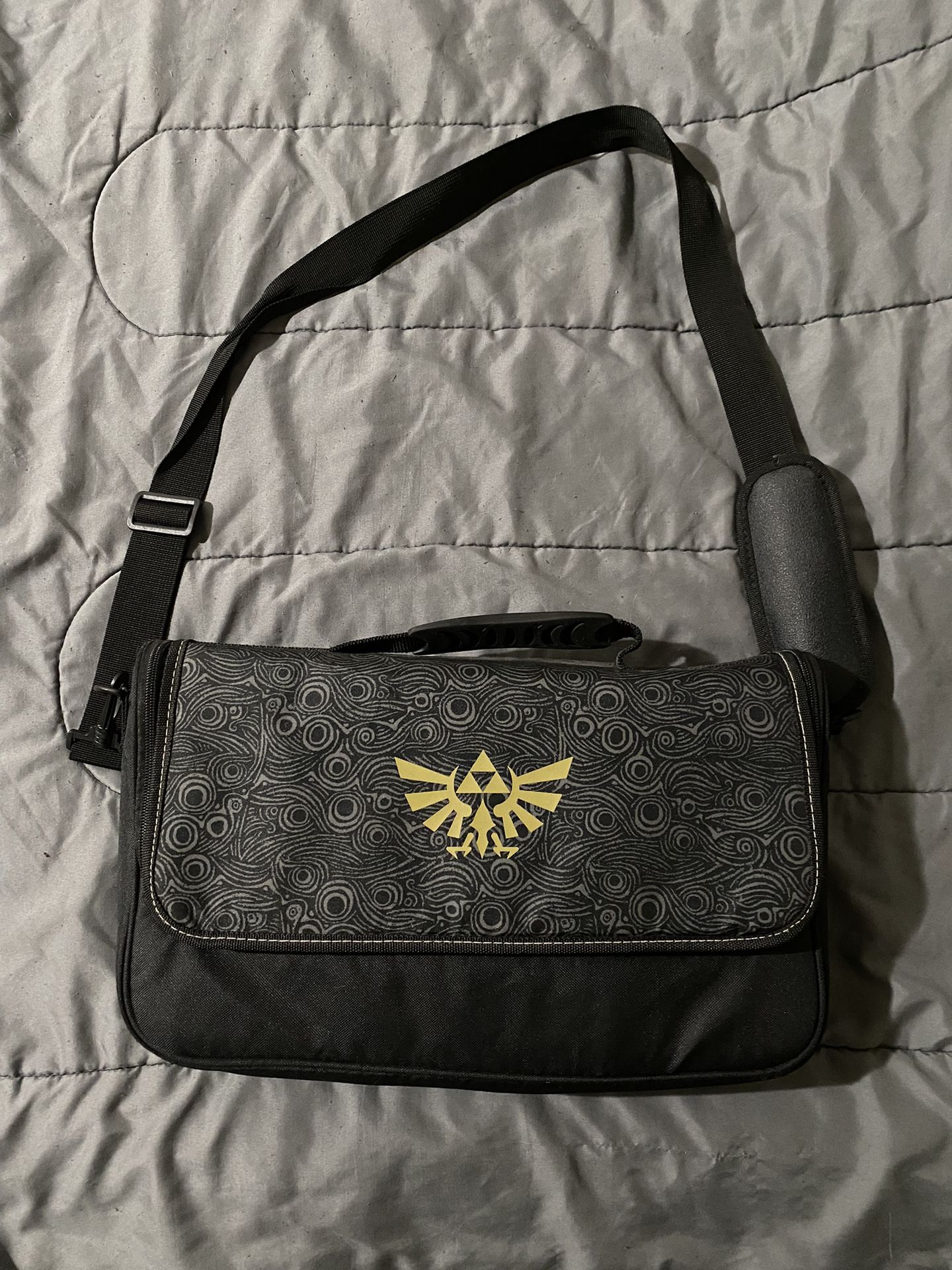 The Legend Of Zelda Nintendo Switch Messenger Bag