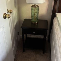 Nightstands  with Lamos