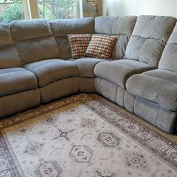 La-Z-Boy Semi Circular Reclining Sofa