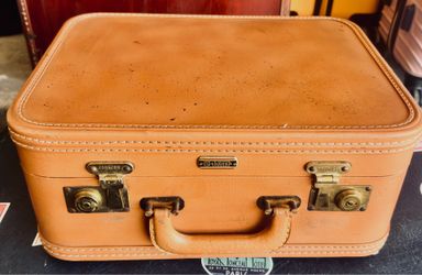 Vintage Oshkosh travel case