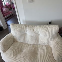 Loveseat 