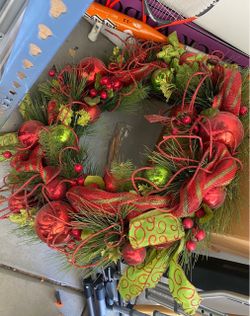 Large Beautiful Christmas Reef