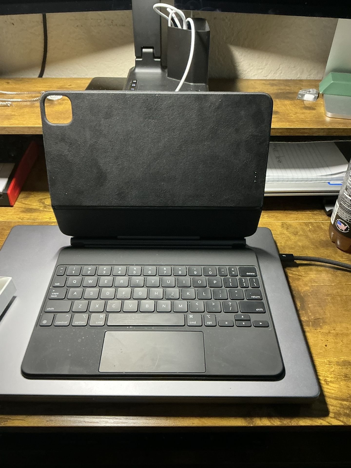 Apple Magic Keyboard iPad