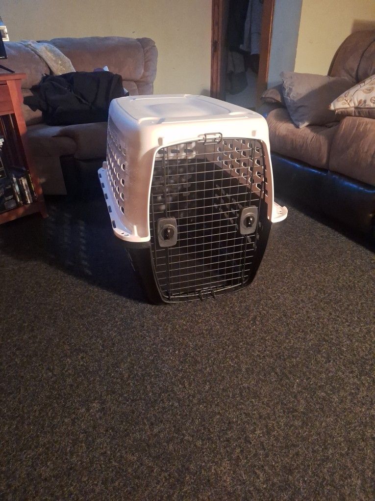  NEW PETMATE DOG KENNEL