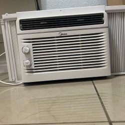 Window AC Unit